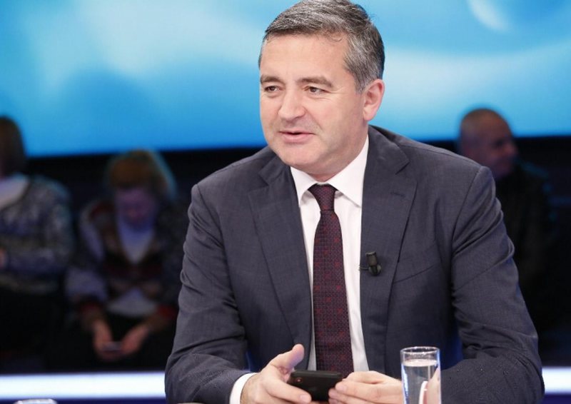 Klosi: Licencimi i turizmit detar, zgjidhja e problematikës, pastrimi është dhe duhet të jetë kryefjala e sezonit