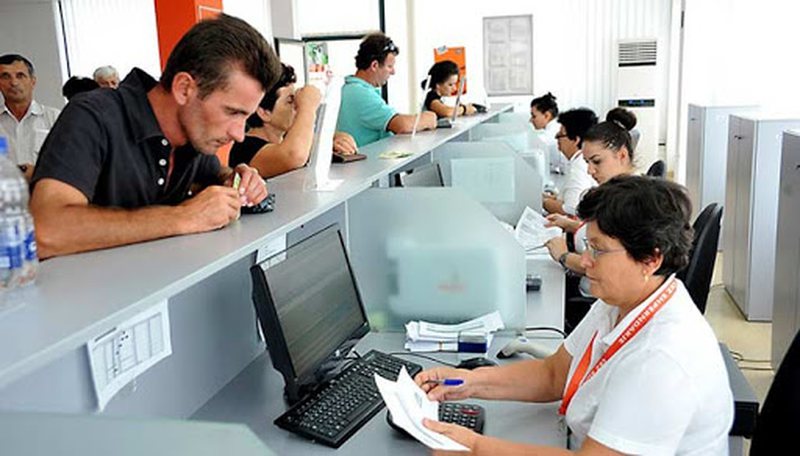 Shtatori sjell furtunë në administratë, degët e PS listë Ramës me emrat e drejtorëve që duhet të shkarkohen