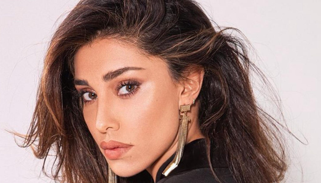 Për herë të dytë nënë, Belen Rodriguez pozon super seksi me barkun e rrumbullakosur