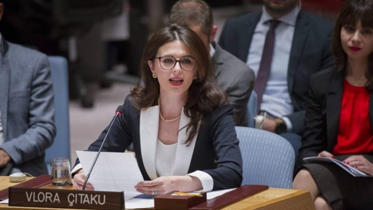 Ngriti lart heronjtë serbë, ish-ambasadorja e Kosovës në SHBA i kthehet Grenell: Beteja e Vidovdanit u bë miti themelor që vazhdon të ushqejë nacionalizmin serb