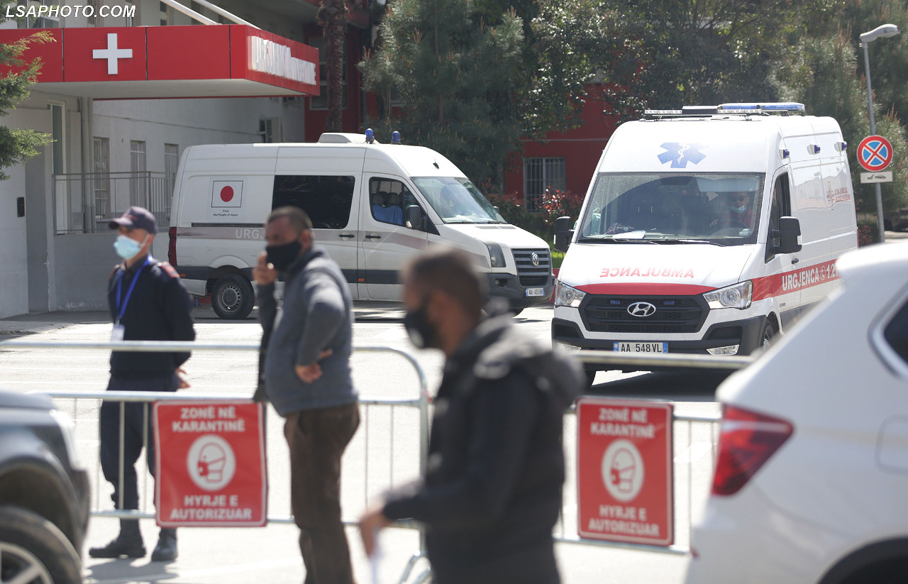 Rreth 5 mijë persona më shumë humbën jetën në shtëpi në 2020-n; Shtesa e vdekjeve në spitale 76% më e lartë sesa raportimet zyrtare të Covid