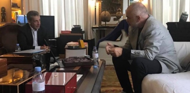 Rama i shkon në shtëpi Nicolas Sarkozy: Me një mik special