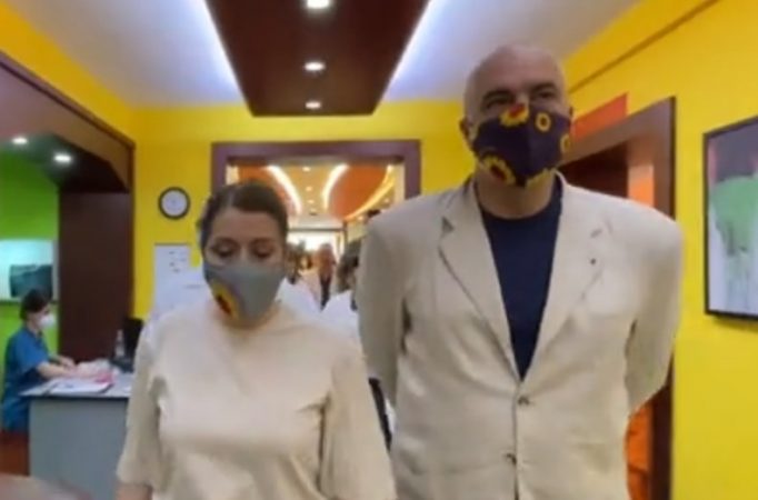 Rama dhe Manastirliu inspektojnë nga afër shërbimin e ri të kardiokirurgjisë te “Shefqet Ndroqi”