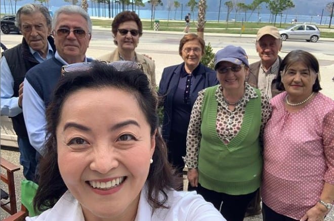 Ambasadorja Kim fton amerikanët të vizitojnë Shqipërinë: Vend me rrezik të ulët nga Covid-19!