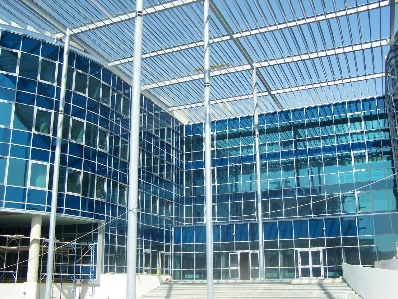 Biznese, makina dhe llogari bankare, SPAK kërkon konfiskimin e pasurisë së shijaksit (EMRI)