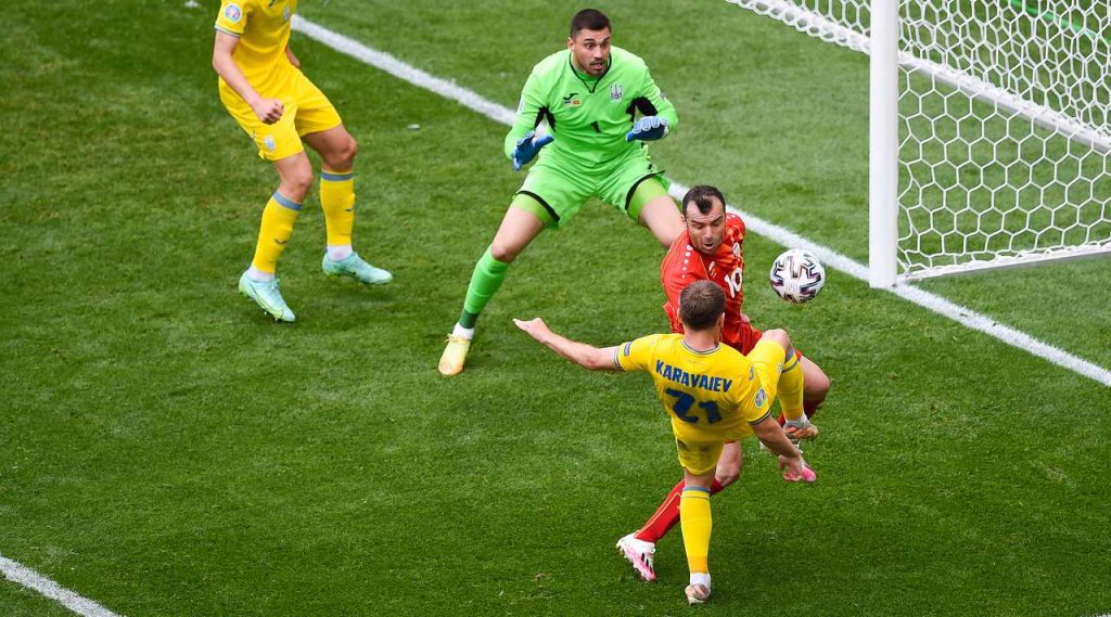 Maqedonia e Veriut “bie” edhe ndaj Ukrainës, praktikisht lamtumirë Europianit