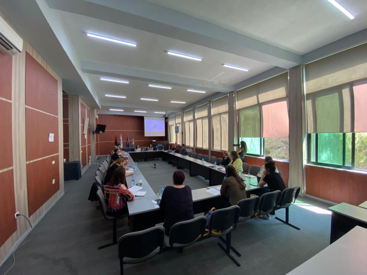 UAMD, tryezë e rrumbullakët për format e bashkëpunimit midis kërkimit shkencor dhe sektorit privat