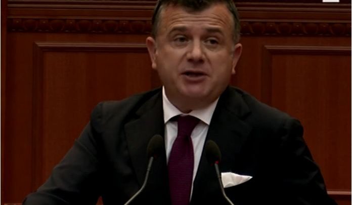 Taulant Balla flet për shkarkimin e Presidentit: Luli ka hallin se mos i zë vendin në krye të PD-së