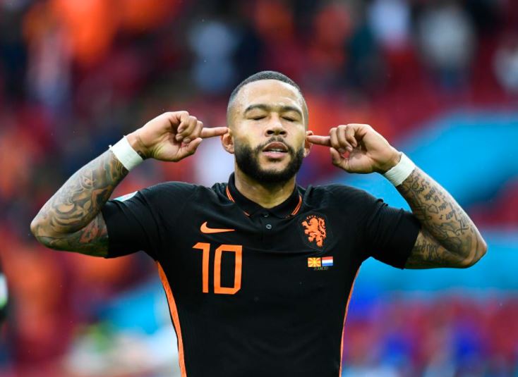 Barcelona vendos klauzolën e “çmendur” për Depajin