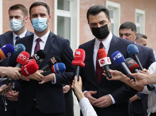 Basha pas takimit me Konjufcën: Prioritet vazhdimi i njohjeve ndërkombëtare