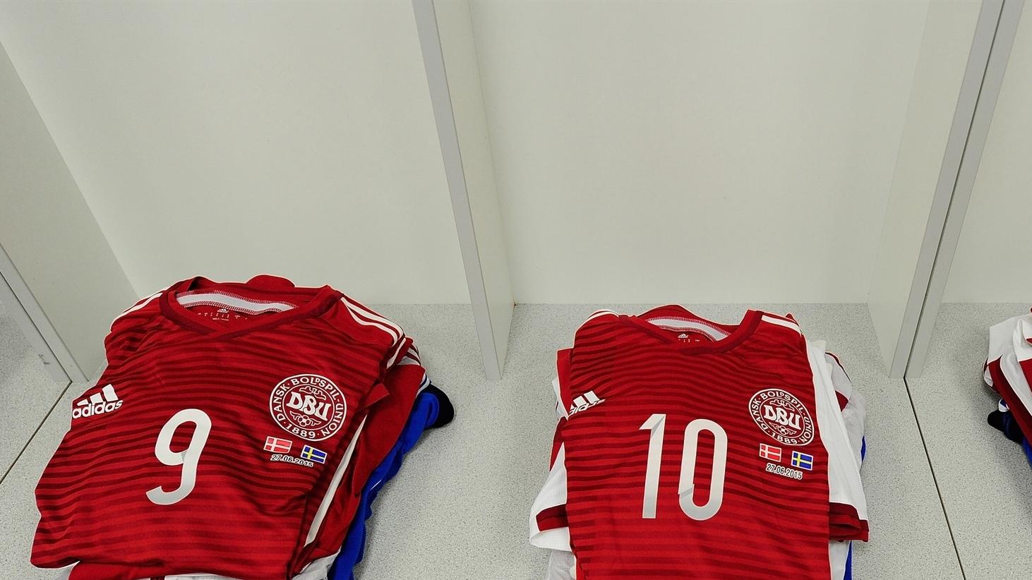 Euforia e Danimarkës nuk njeh kufij, ja çfarë ka ndodhur me fanellat e kombëtares