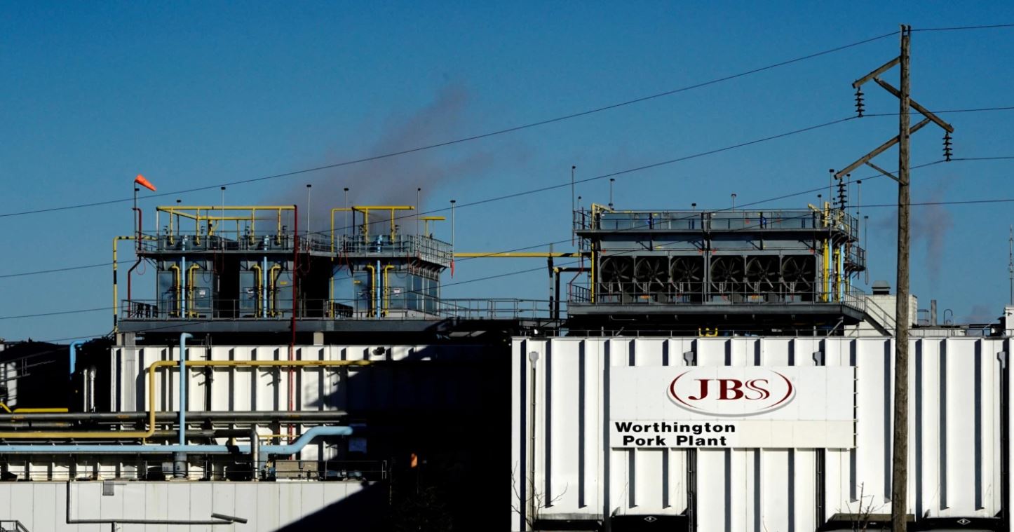 Sulmi kibernetik godet kompaninë më të madhe të përpunimit të mishit