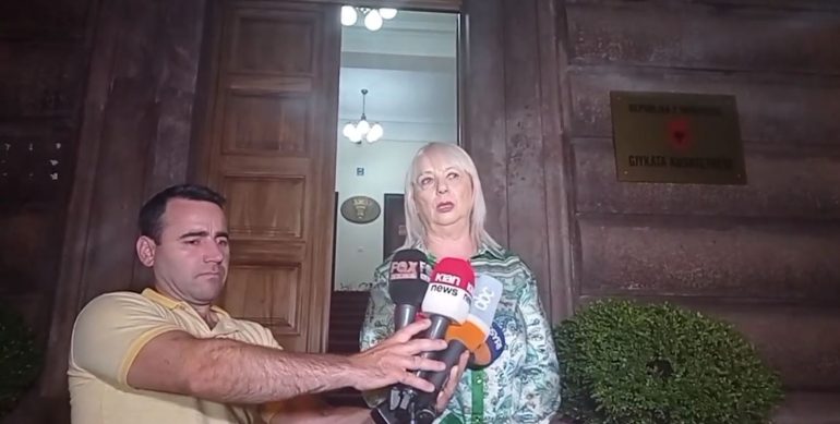 Çështja e teatrit Kombëtar/ Gjykata Kushtetuese tërhiqet për të marrë vendimin përfundimtar