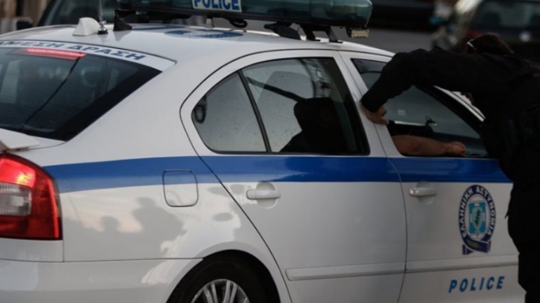 Vritet me thikë në zemër ish-zyrtari në Greqi