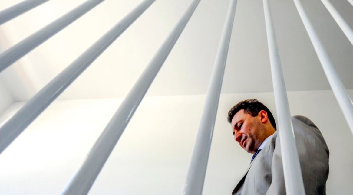 Ish-zyrtarët e akuzuar për keqpërdorime, ende në liri