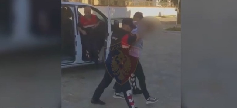 Lëvizjet e dyshimta fundosin 38-vjeçarin, kapet me armë e municion luftarak