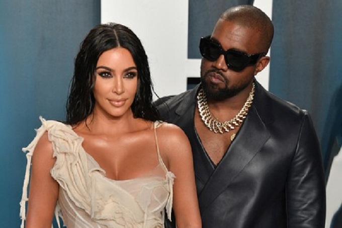 Kim Kardashian thyen heshtjen dhe flet për divorcin me Kanye West