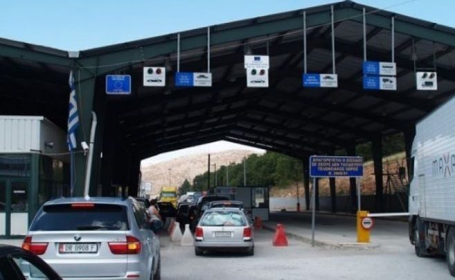 Greqia hap dyert edhe për shqiptarët, në kufi do të lejohen të kalojnë të gjithë personat e vaksinuar