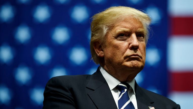 Facebook “izolon” Donald Trump për 2 vite