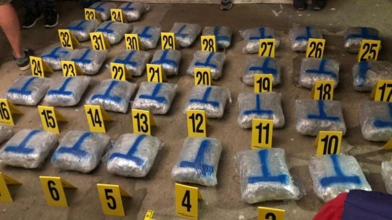 Kosovë, sekuestrohen mbi 82 kg marijuanë, armë e automjete, 6 në pranga