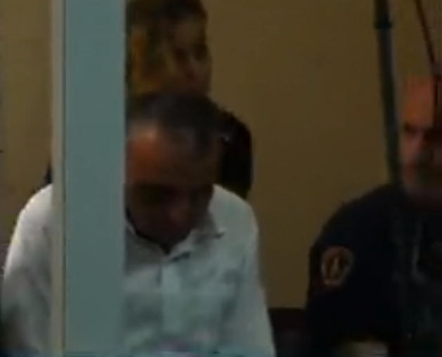 Mexhit Picari në seancë me shenja dhe i nxirë në fytyrë: Iu kërkoj falje nipave dhe mbesës për dëmin që iu shkaktova