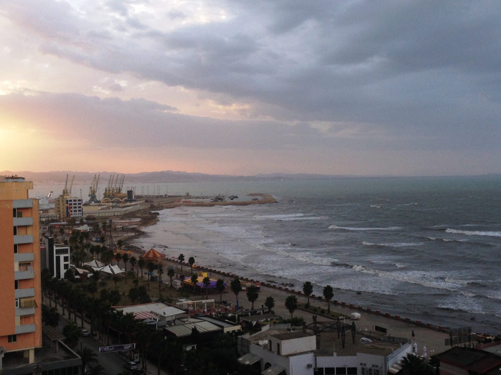 Si do të jetë moti për javën e ardhshme, kthjellime e vranësira