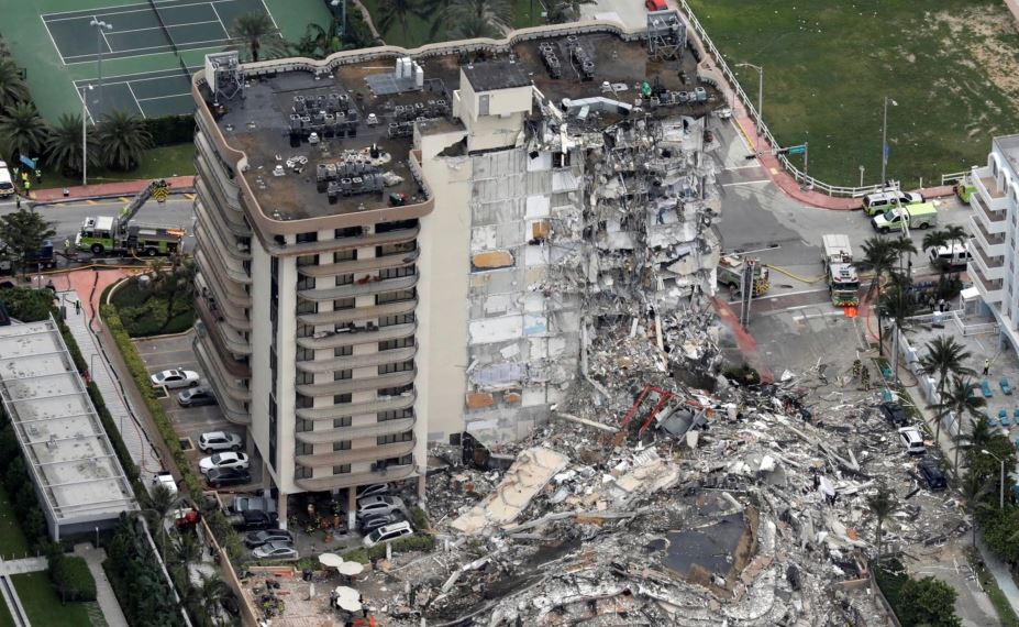 Raporti i ekspertëve: Ndërtesa në Florida me dëme të mëdha strukturore