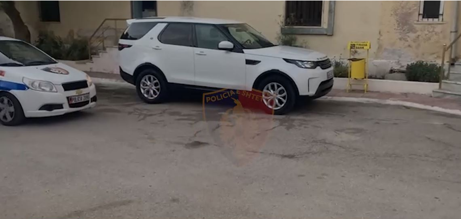 Po trafikonin drogë në drejtim të Maqedonisë, arrestohet 35 vjeçari, në kërkim vëllai i tij