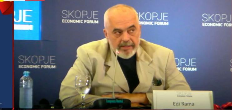 Rama në Shkup/ Gazetarja greke e pyet për marrëdhënien me Turqinë. Rama e vë në siklet: Je xheloze?