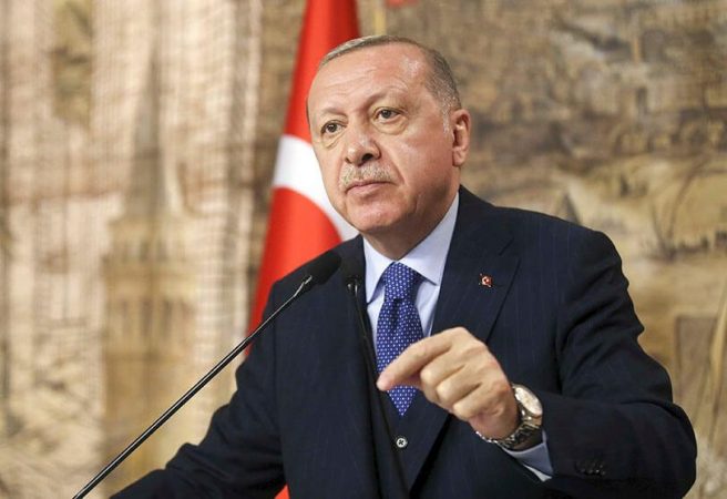 Turqia nuk heq dorë nga armatimi rus, Erdogan: Ia thashë Biden-it, mos prisni qëndrim tjetër