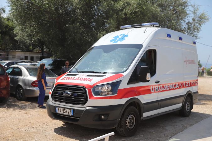 COVID-19/ Manastirliu mesazh për pushuesit: Për çdo dyshim, drejtohuni pranë qendrës më të afërt shëndetësore