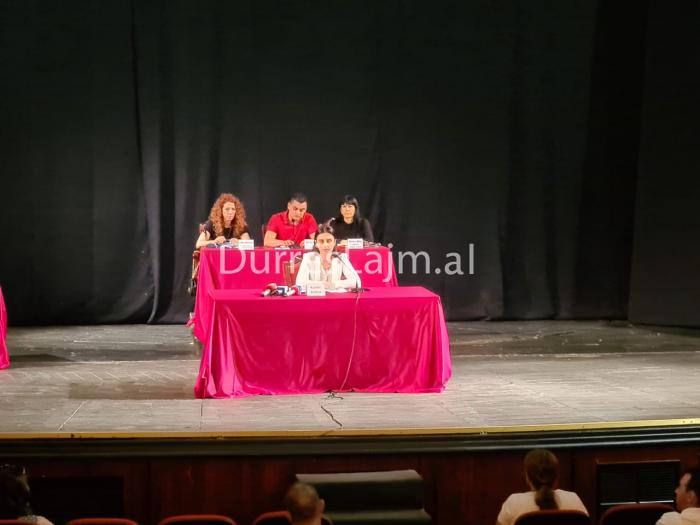 Situata e rënduar me plehrat në Durrës, reagon kryebashkiakja Emiriana Sako (VIDEO)