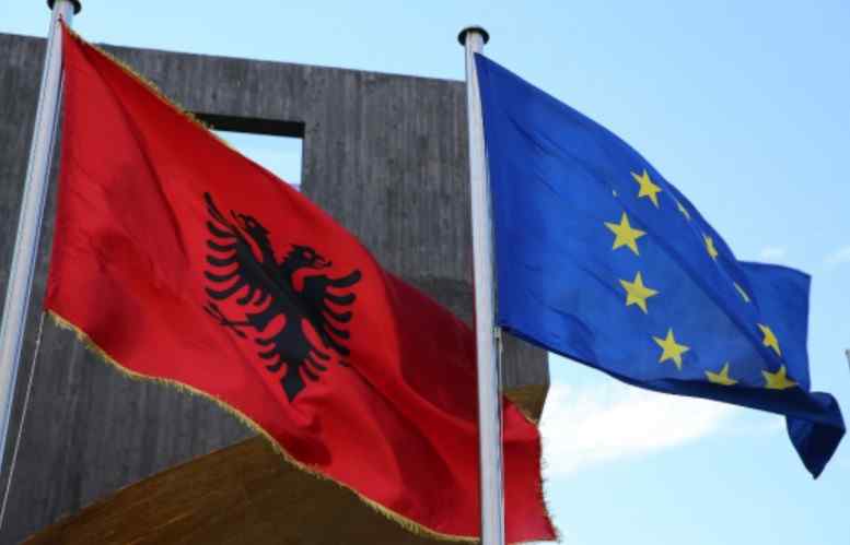 Nga sot hiqen kufizimet e udhëtimeve drejt BE, shqiptarët mund të lëvizin lirshëm