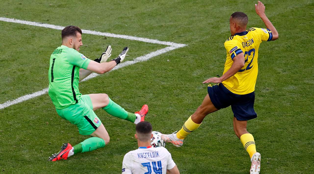 Suedia mposht Sllovakinë me rezultat minimal, kualifikimi më pranë