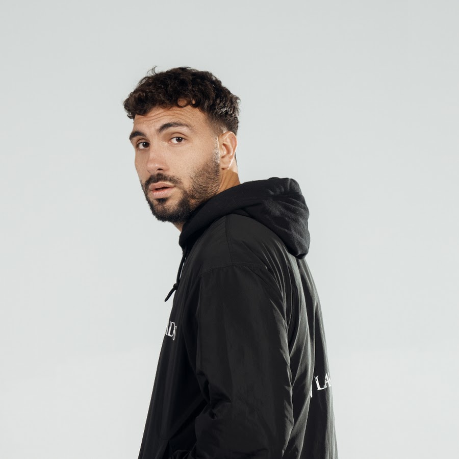 Ledri uron babain për ditëlindje: Je gjysh, por dukesh në të njëjtën moshë me mua