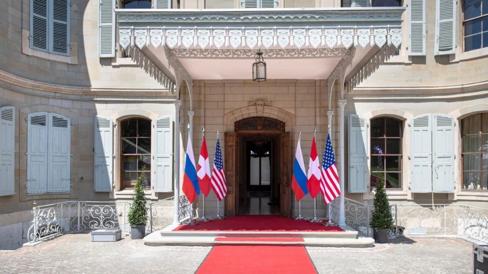 Tensione të larta, synime modeste në takimin Biden-Putin