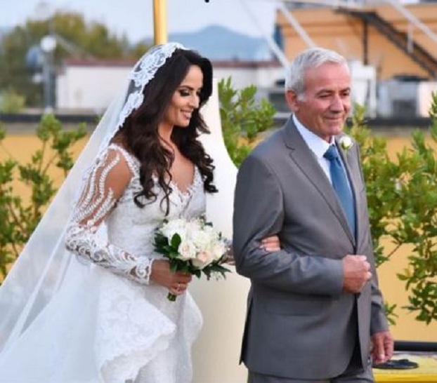 “Më copëtove shpirtin”, moderatorja e sportit humb të atin