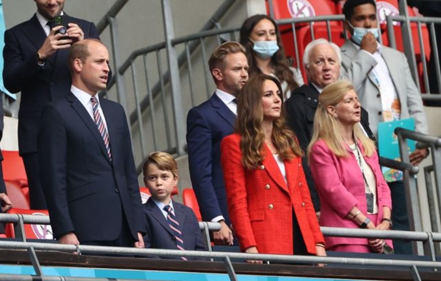 Familja Mbretërore vendos që Princi George të qëndrojë larg vëmendjes mediatike