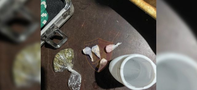 Përshtati lokalin për përdorim droge dhe lojëra të palejuara, arrestohet pronari