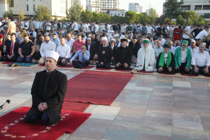 Kurban Bajrami/ Kreu i KMSH: Ditë për të reflektuar! Ktheni vëmendjen te familja