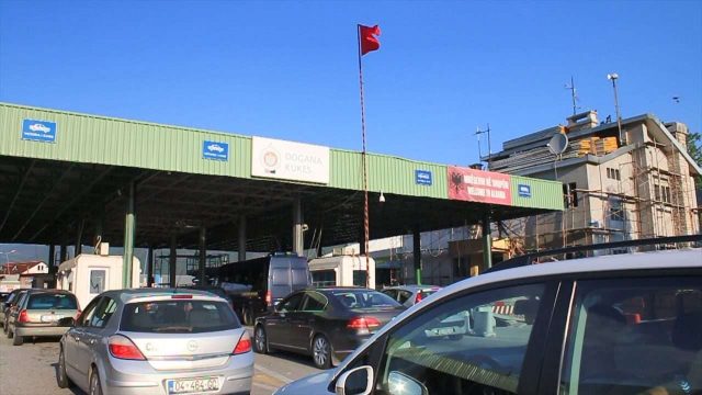 Kapet në kufi 34-vjeçari në kërkim ndërkombëtar, pritet të ekstradohet në Gjermani