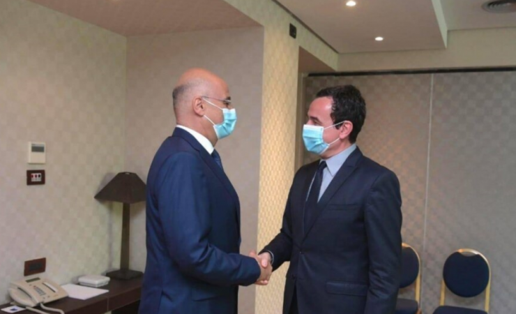 Takimi me ministrin e Jashtëm Dendias, Kurti: Duhet të forcojmë marrëdhëniet bilaterale