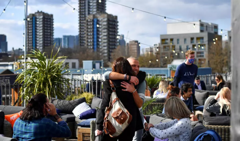 Ministria e Shëndetësisë në Britani e konfirmon: Më 19 korrik hiqen masat kufizuese