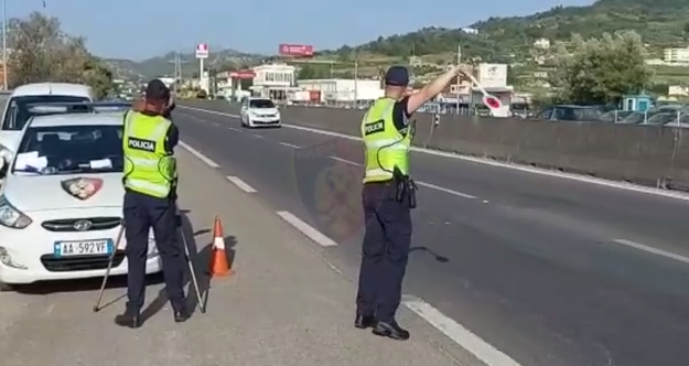 Pranga 11 drejtues mjetesh, pezullohen 61 leje drejtimi