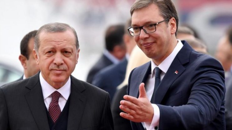 Vuçiç telefonon Erdogan: Dialogu, e vetmja zgjidhje për Kosovën. Presidenti i Turqisë: E mbështes plotësisht