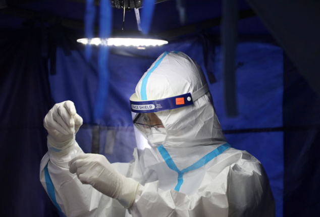 OBSH: Kombinimi i vaksinave COVID vetëm nga ekspertët shëndetësorë