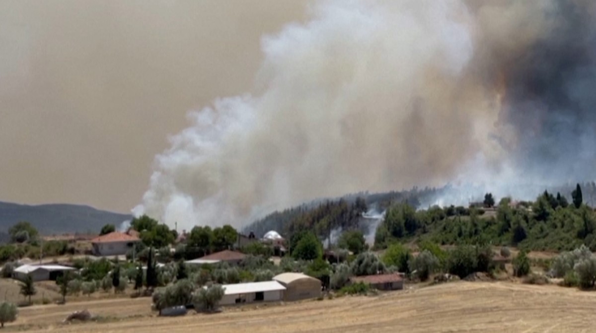 Shkon në 6 numri i viktimave nga zjarret në Turqi
