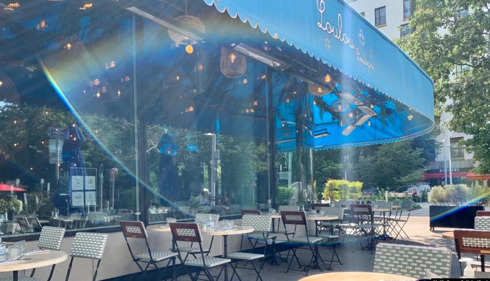 COVID-19/ Franca nga 9 gushti do të kërkojë pasaportën shëndetësore edhe në kafene