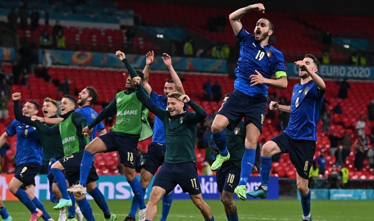 Italia sot mund të shkruajë historinë