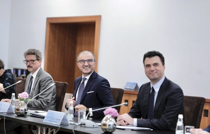 Ambasadori Soreca takohet me Lulzim Bashën, zbulon çfarë u diskutua